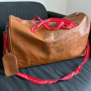 Harry Potter - Hogwarts Brown Leather style Duffel Bag with Red Straps